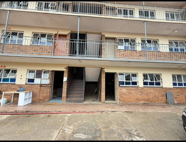 1,500M² APARTMENT BLOCK FOR SALE IN PRETORIA WEST
